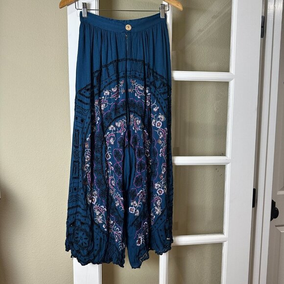 RARE FREE PEOPLE Beaded Crochet Wide Leg Palazzo Pants - 0 - Picture 3 of 13